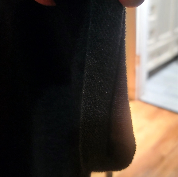 Fabletics Ladies Size Medium Black Grey Workout Top Cap Sleeves Round Neckline - Picture 9 of 16